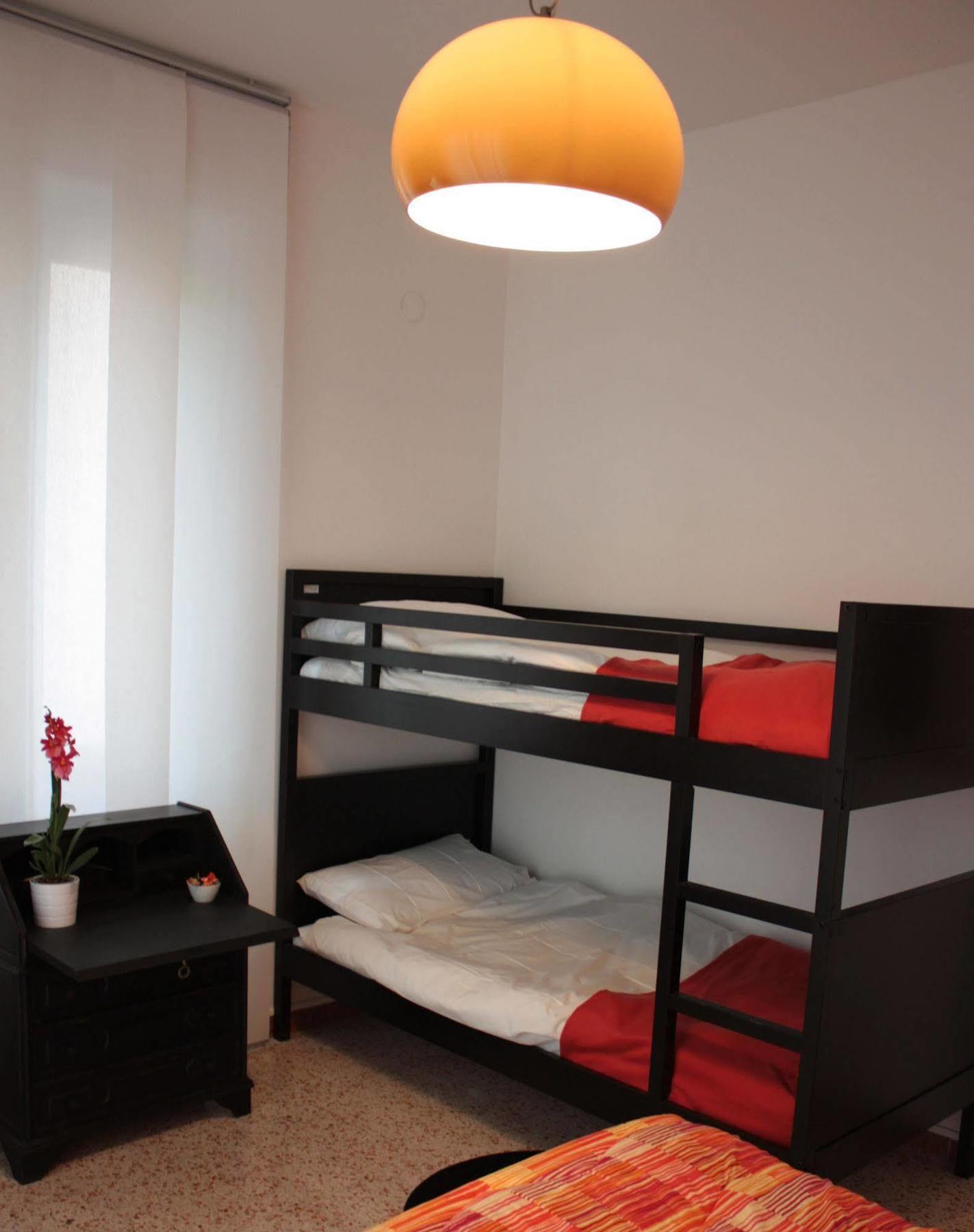Affittacamere Parco Dei Canape Foligno Ngoại thất bức ảnh